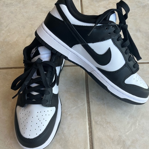 Dunk Low ‘Black White’ - Picture 9 of 9